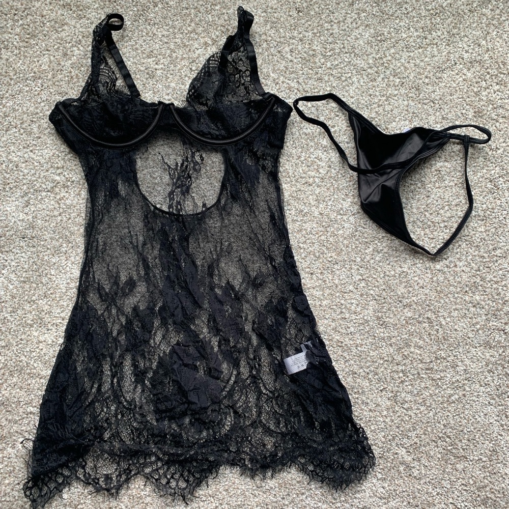 Venus Women’s Slip Lingerie set, Black Lace, size S NWOT